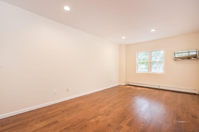 Building Photo - 20-22 Steinway Street