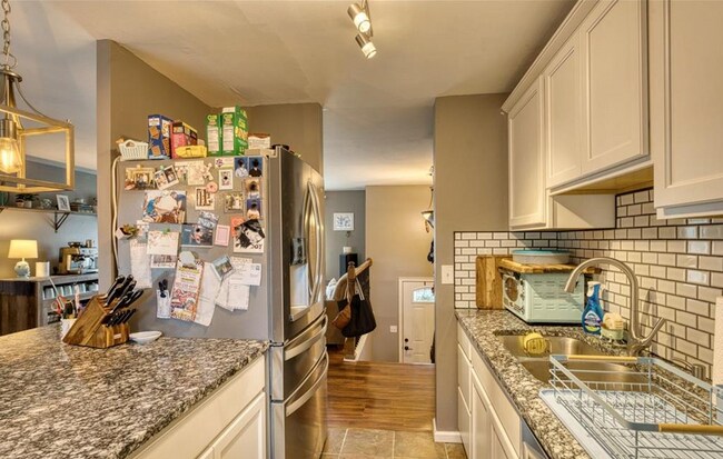 Foto del edificio - 4734 Willow Mist Dr