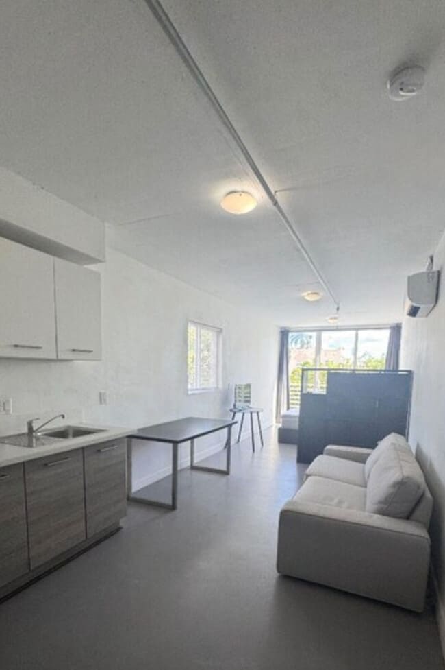 Foto del edificio - 542 SW 3rd St