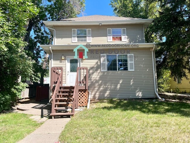 Building Photo - 1209 2nd Ave S
