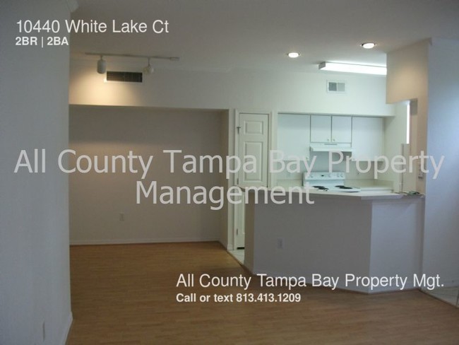 Building Photo - 10440 White Lake Ct