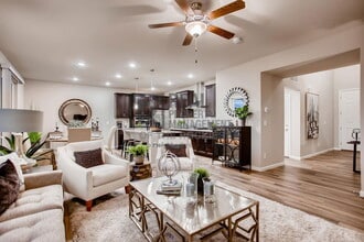 Building Photo - 2711 Tallgrass Ln