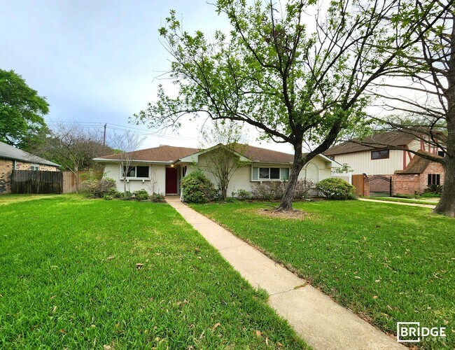 Foto del edificio - 17826 Cypress Spring Dr