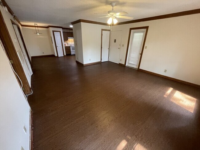 Building Photo - 3537 Ivy Commons Dr