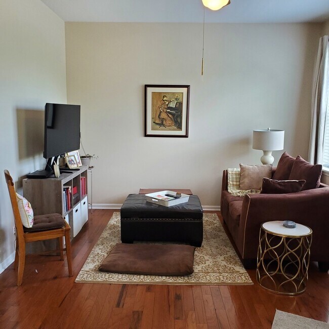 Foto del edificio - 138 Goldenhill St