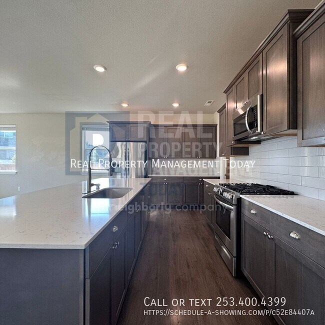 Foto del edificio - 3114 14th Ave NW