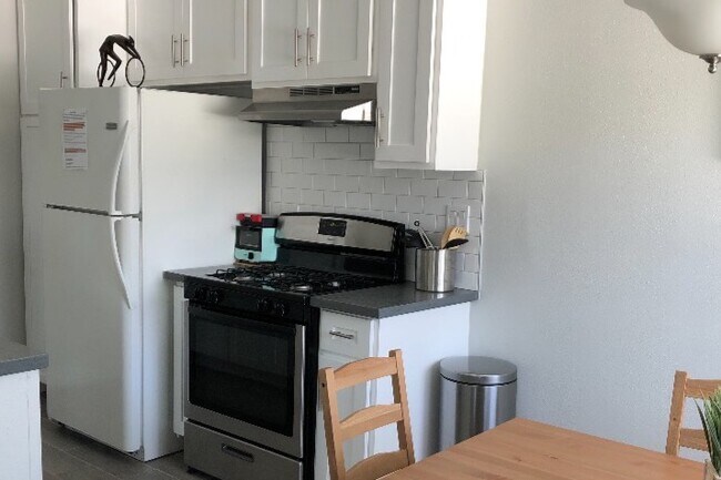 Foto del edificio - 17132 Emerald Ln