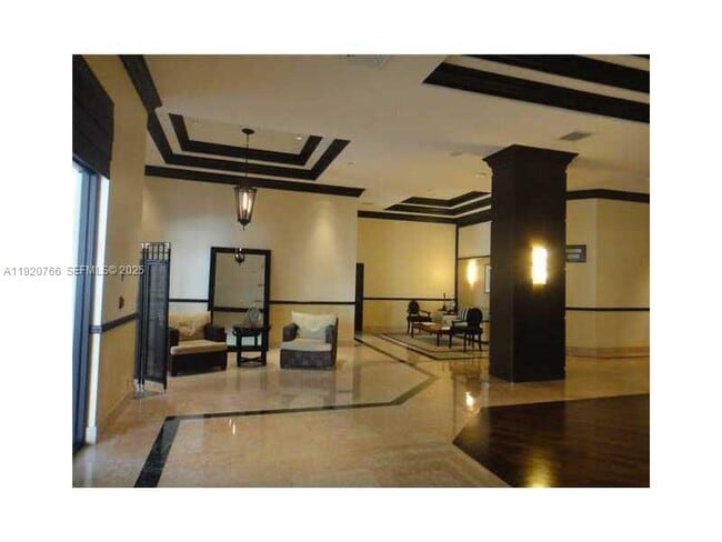 Foto del edificio - 3600 Yacht Club Dr