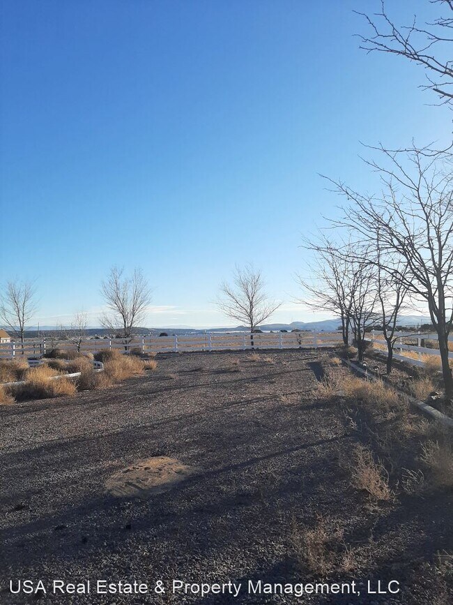 Foto del edificio - 4 br, 2 bath House - 1255 W. Summer Trail