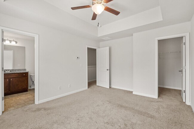 Foto del edificio - 3 Bedroom Townhome in Stonecrest!