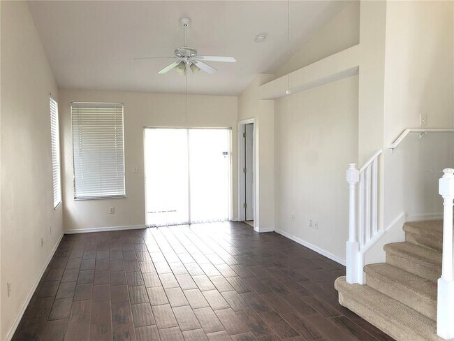 Foto del edificio - 9817 Carlsdale Dr