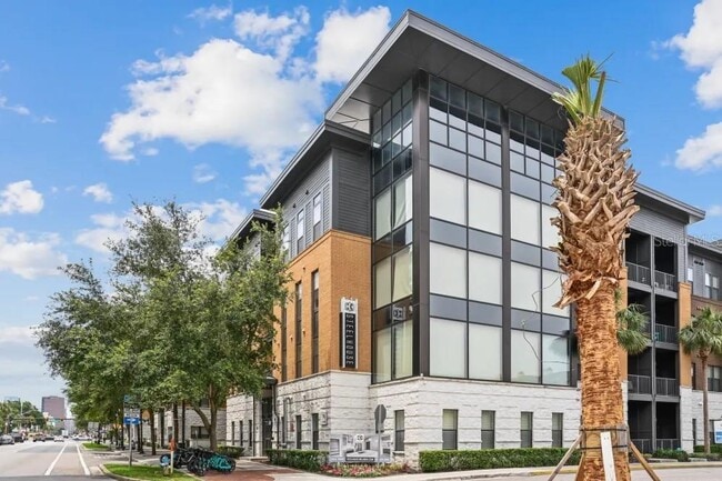 Foto del edificio - 776 N Orange Ave