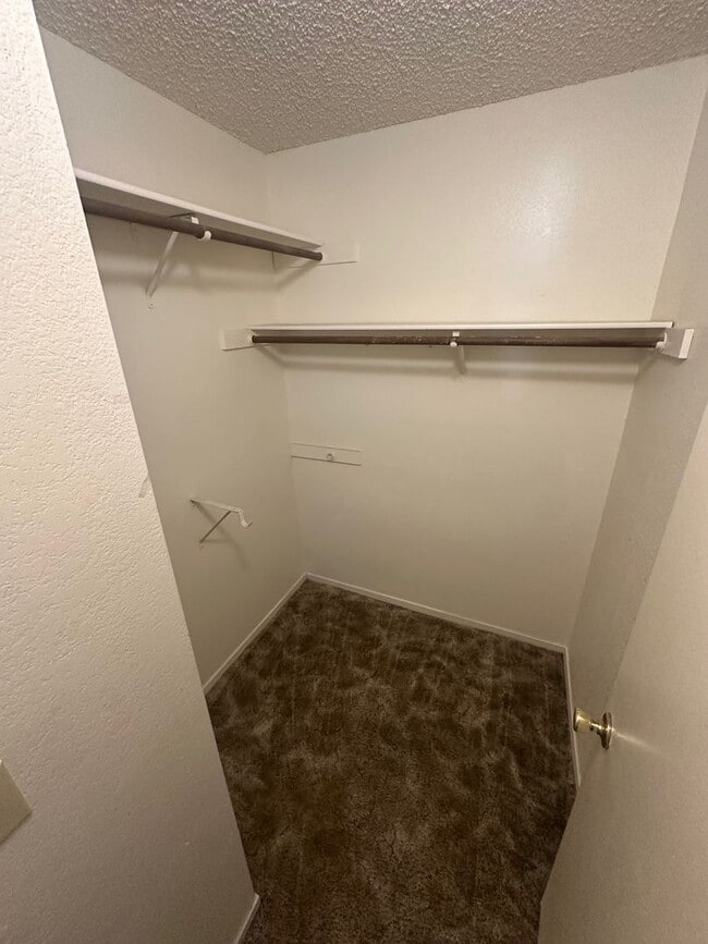 Foto del edificio - MOVE IN SPECIAL HALF OFF 1ST MONTH RENT