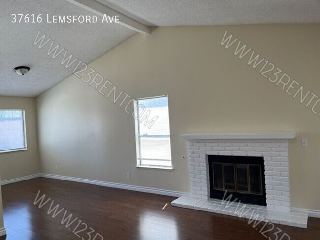 Building Photo - 37616 Lemsford Ave