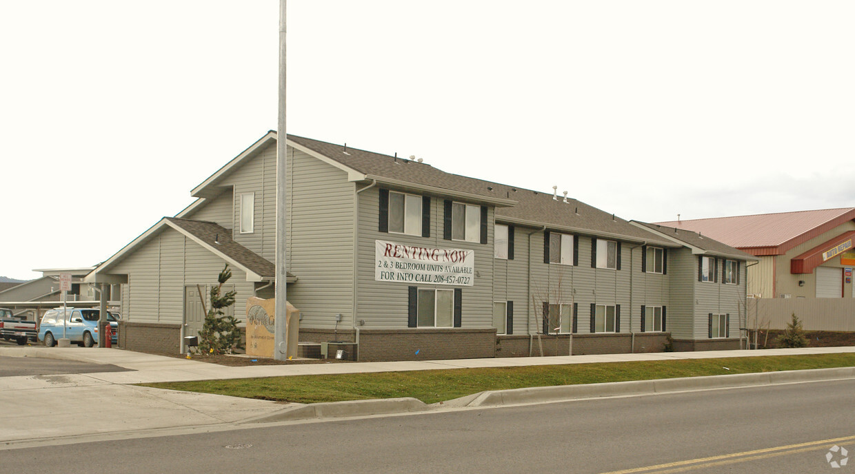 Primary Photo - North Creek Apartments