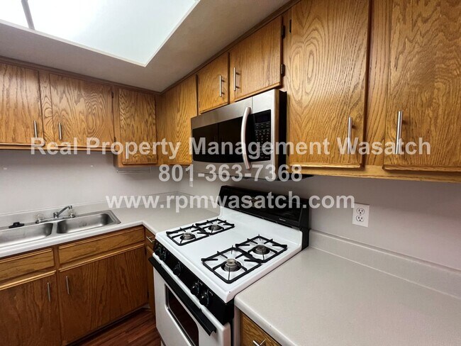 Foto del edificio - Come See This Spacious 2-bedroom 2-Bath in Downtown Salt Lake City!!