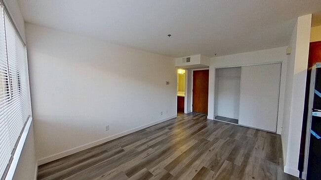 Foto del edificio - 301 N Ford Ave