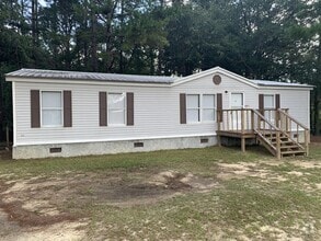 Building Photo - 12 Dove Ln
