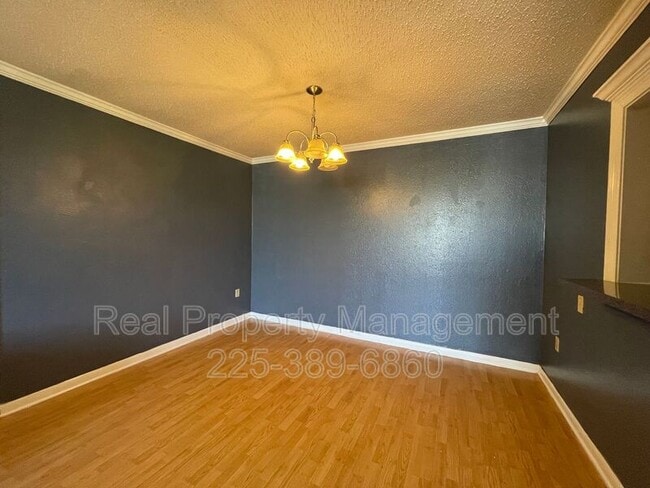 Foto del edificio - 3101 Highland Rd
