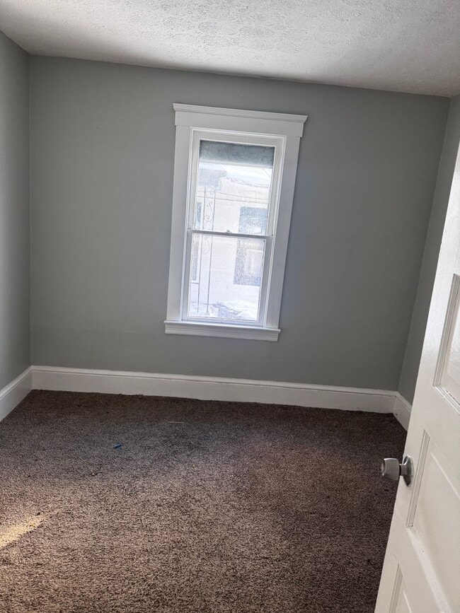 Building Photo - 3718 E 59th St