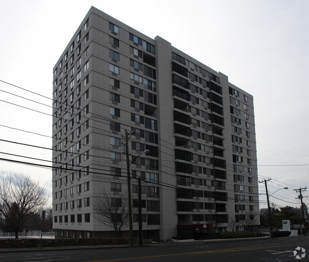 Building Photo - One Strawberrry Hill Condos