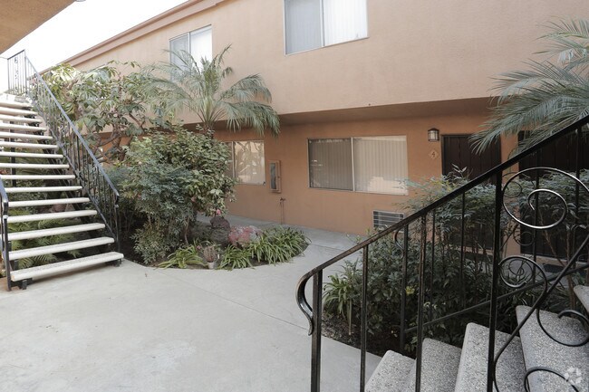Foto del edificio - Villa Del Sol Apartments