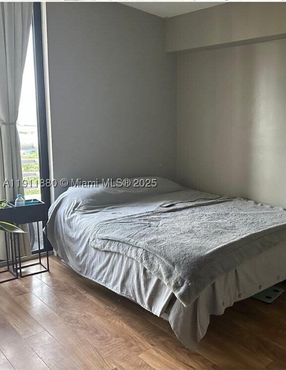 Foto del edificio - 3300 NE 191st St