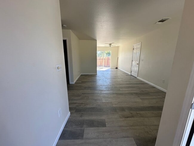 Foto del edificio - 61859 Desert Air Rd