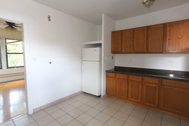 Foto del edificio - 1127 W Oakdale Ave