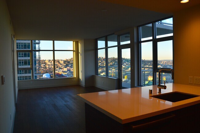 Foto del edificio - 588 Bell St