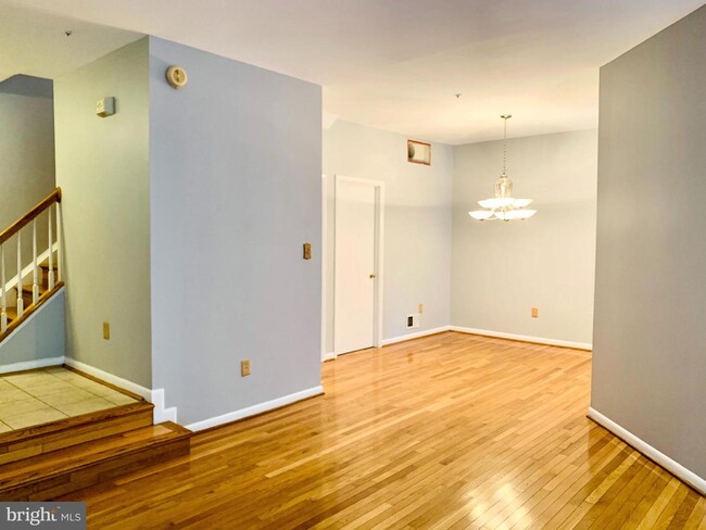Building Photo - 18164 Royal Bonnet Cir