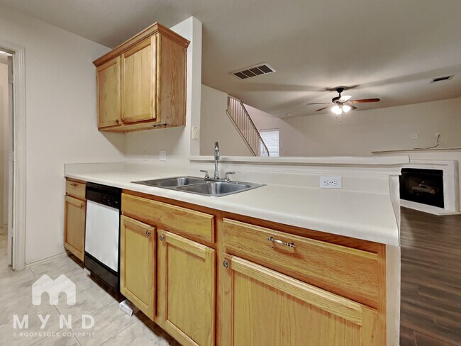 Foto del edificio - 14321 Lemongrass Ln