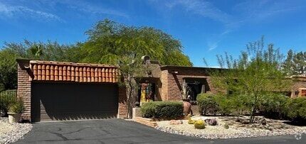 Building Photo - 37212 N Tranquil Trail