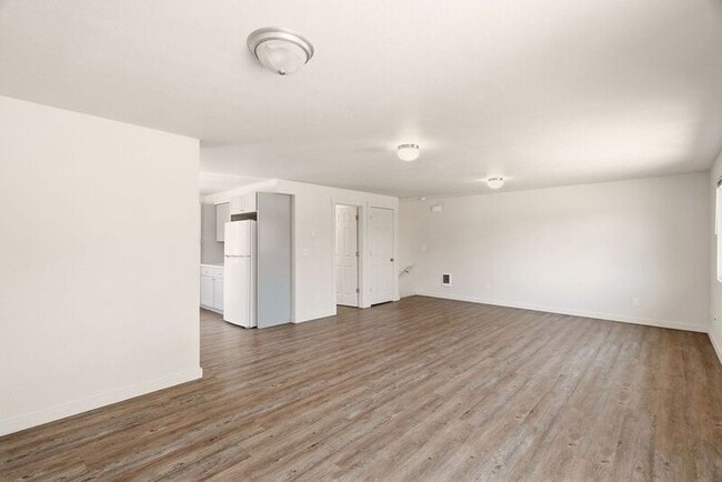 Building Photo - 10923 E 16th Ave