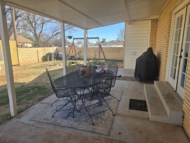 Foto del edificio - 1004 W Yucca Ave