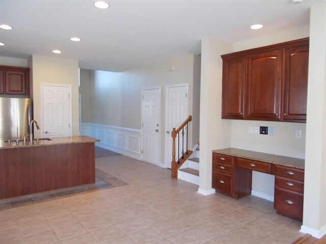 Building Photo - 2031 Bridleside Dr