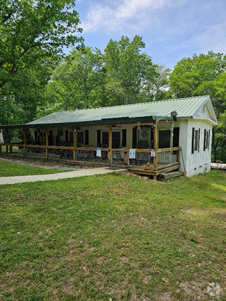 Building Photo - 623 Holly Hill Dr