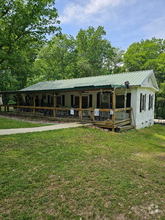 Building Photo - 623 Holly Hill Dr