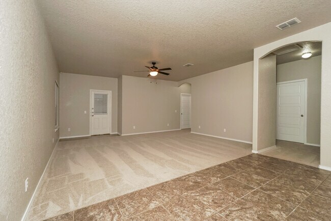 Foto del edificio - 1534 Dancing Wolf