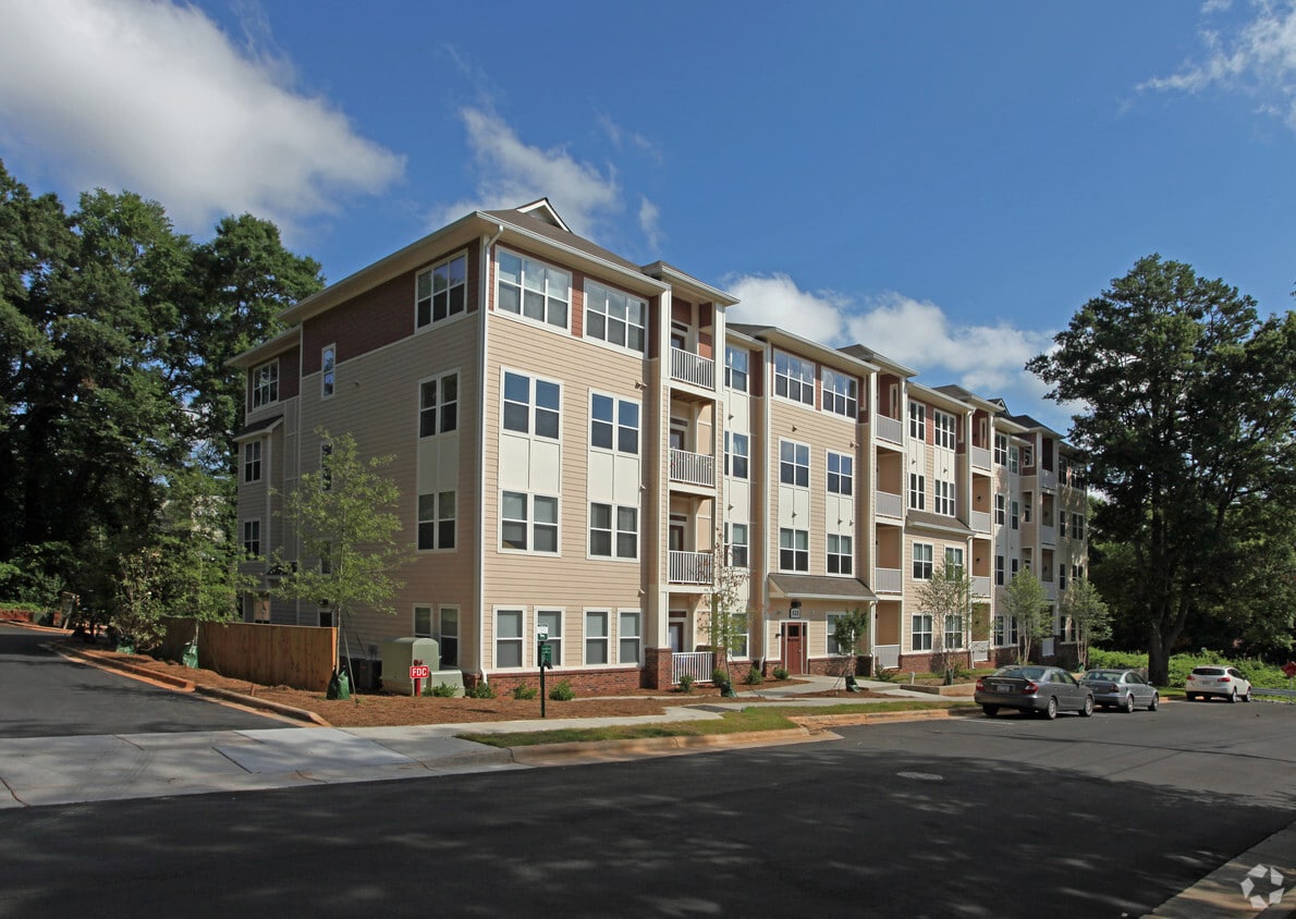 Primary Photo - Ridgeway 32