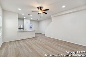 Foto del edificio - 7356 Misty Ridge Dr