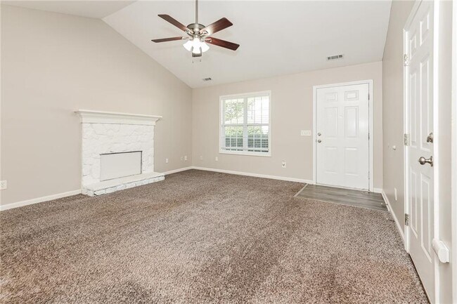 Building Photo - 64 Maple Hill Dr