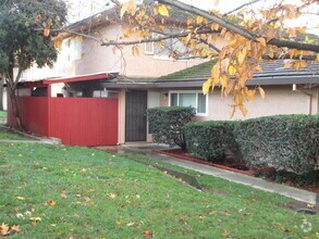 Building Photo - 4744 Greenholme Dr