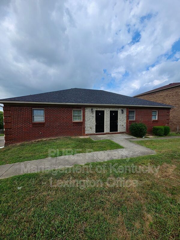 Foto principal - 1322 Lancaster Rd