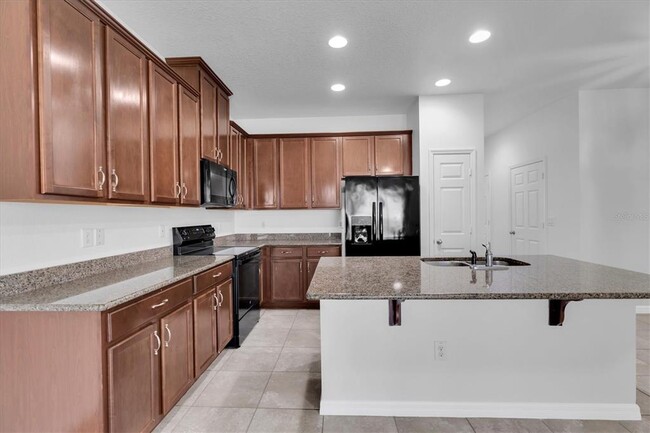 Building Photo - 4057 71st Terrace N
