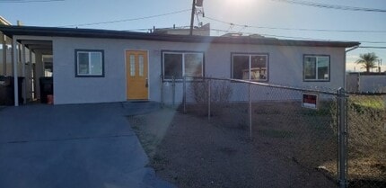 Building Photo - 18 Idaho Way