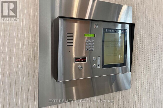 Photo du bâtiment - 2737 Keele St