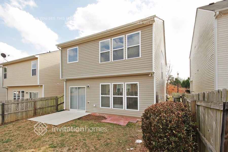 Building Photo - 819 Forsythia Way