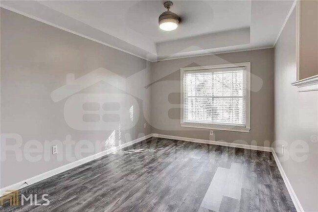 Foto del edificio - 3275 Lenox Rd NE