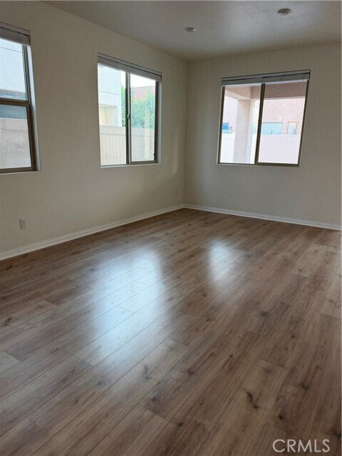 Foto del edificio - 1446 Laurelwood Dr